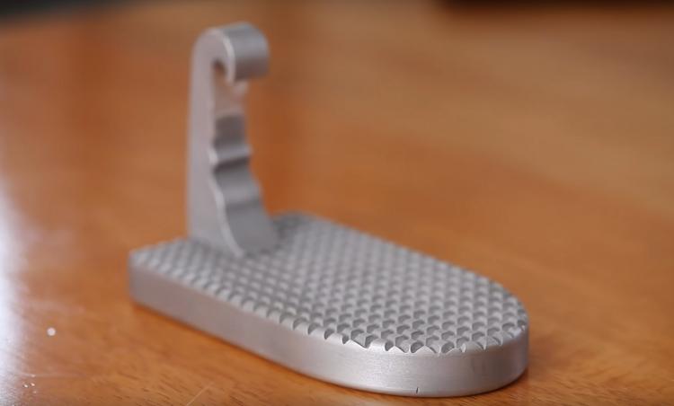 Moki DoorStep Gives You a Step To Easily Access Roof Of Car - Car Roof Step