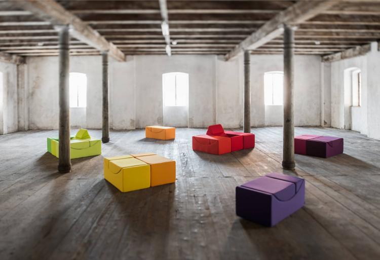 Lina Moon Chaise Lounge Lets You Create Many Different Arrangements - Unique multi-use lounger chair