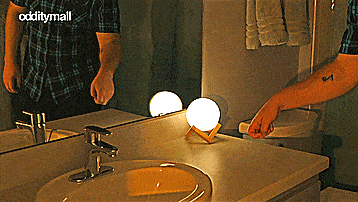 Moon Night-Light - Lunar Lamp - Glowing Moon Lamp - Tap to turn it on/off