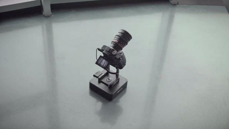 Edelkrone SurfaceOne Two-Axis Motion Control Camera Robot - DSLR camera motion robot - Timelapse motion robot