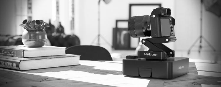Edelkrone SurfaceOne Two-Axis Motion Control Camera Robot - DSLR camera motion robot - Timelapse motion robot
