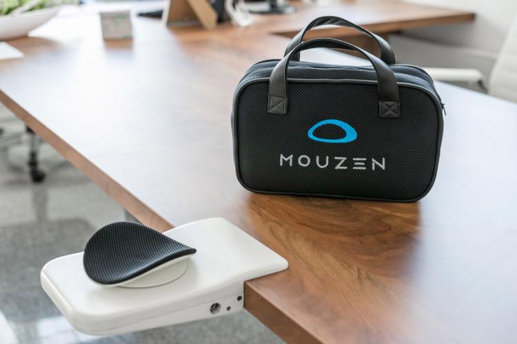 Mouzen Ergonomic Swiveling Elbow Rest