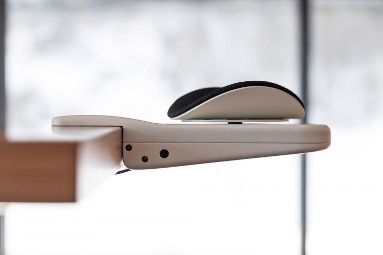Mouzen Ergonomic Swiveling Elbow Rest