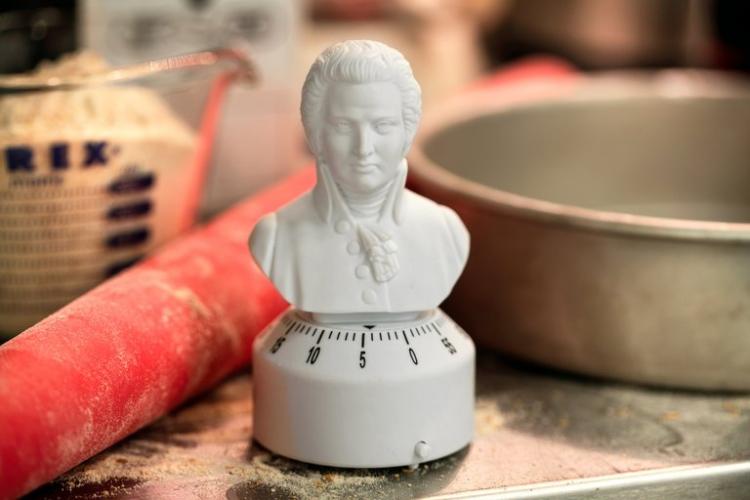 Mozart Kitchen Timer Plays Turkish March When Time's Up - Classical Music Kitchen Timer