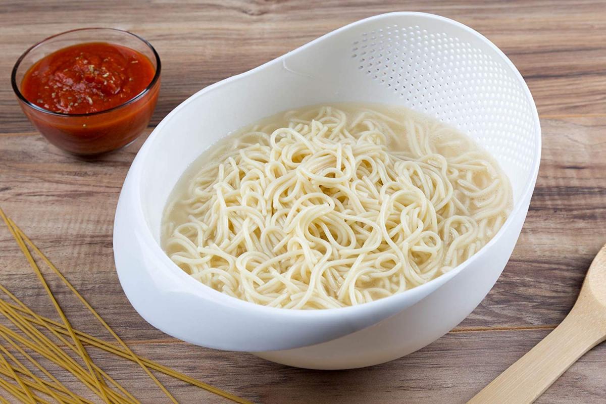 Prep and Serve Serving Bowl with Colander