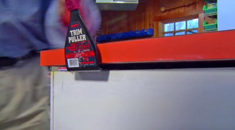 Zenith Multi-Use Trim Puller - Multi-Tool Pry Bar easily removes baseboards, trimming, floor panels, tile, and more