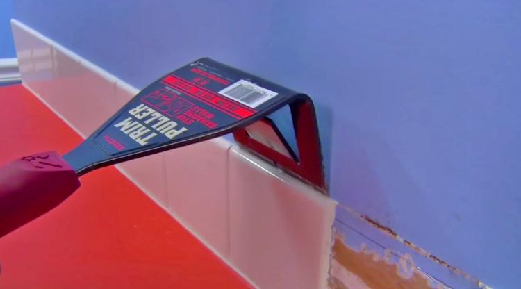 Zenith Multi-Use Trim Puller - Multi-Tool Pry Bar easily removes baseboards, trimming, floor panels, tile, and more
