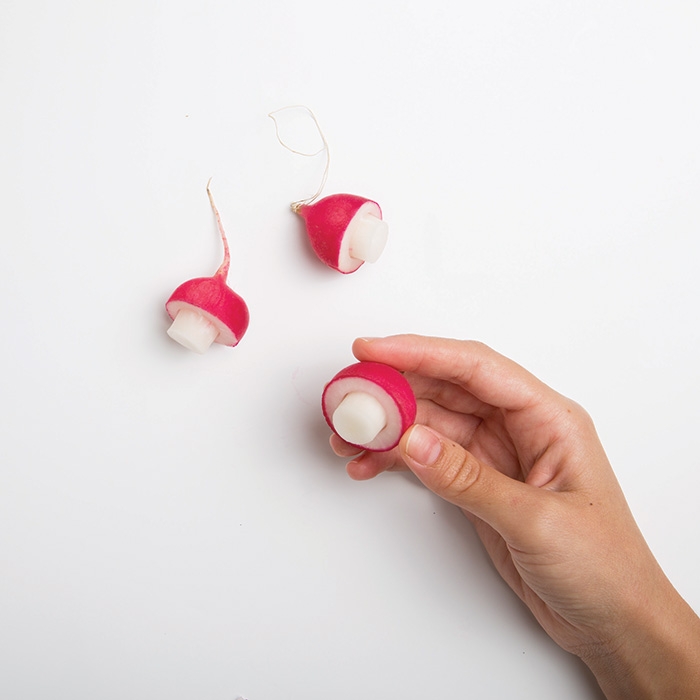 Ravanello Radish Shaper - Mario Mushroom Radish Tool - Device shapes radishes like mario mushrooms