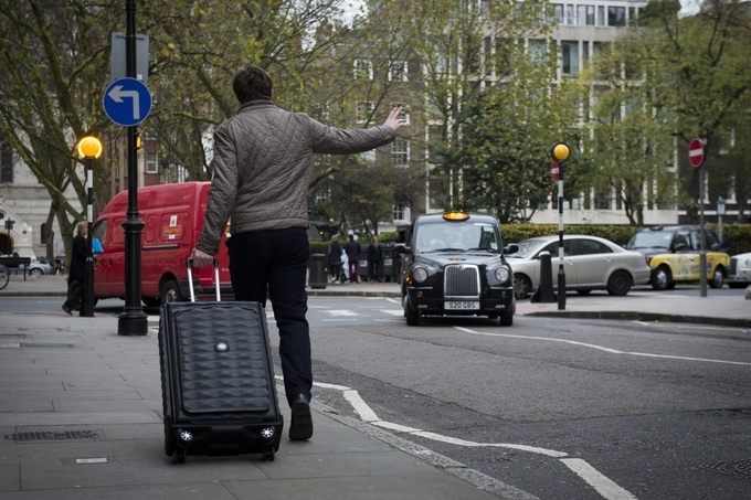 Neit Smart Luggage - Hard Shell Collapsible Luggage