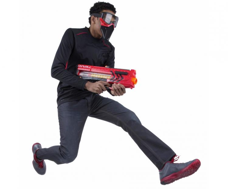  Nerf Rival Zeus - Shoots Balls 70 mph