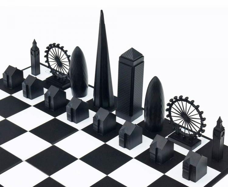 London City Skyline Chess Set - Architecture skyscraper buildings chess board