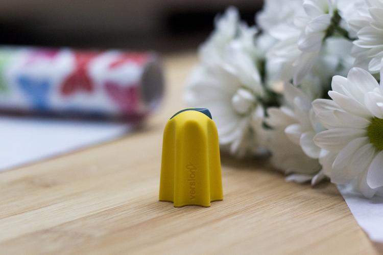 Nimble Mini Scissors Attaches To Your Finger - Mini finger blade for opening packages