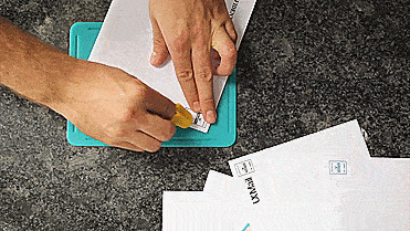 Nimble Mini Scissors Attaches To Your Finger - Mini finger blade for opening packages