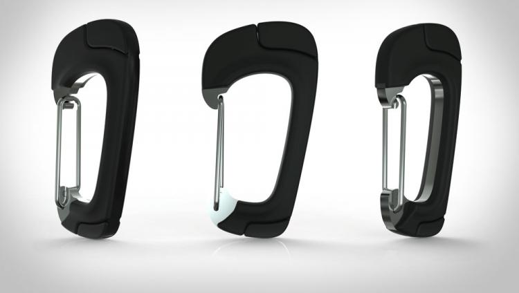 Nomadclip Is a Carabiner That Charges Your Phone