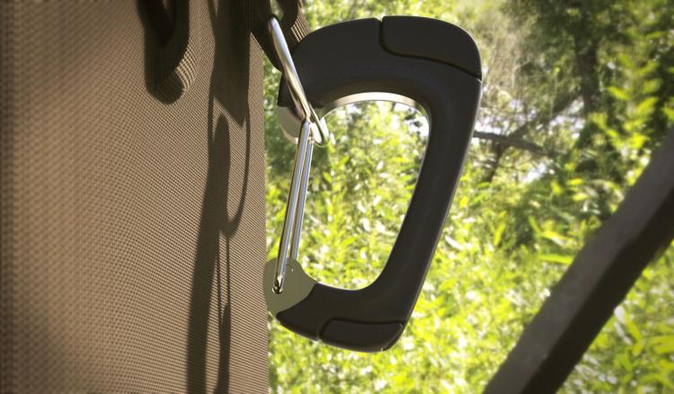 Nomadclip Is a Carabiner That Charges Your Phone