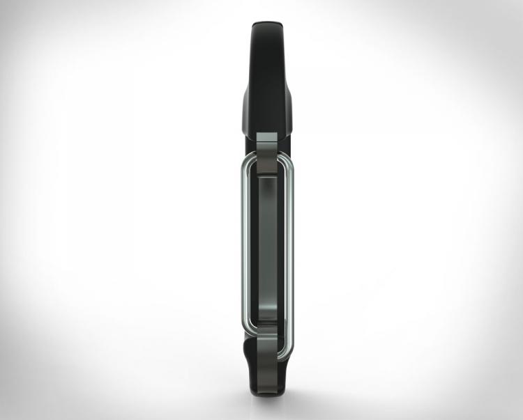 Nomadclip Is a Carabiner That Charges Your Phone