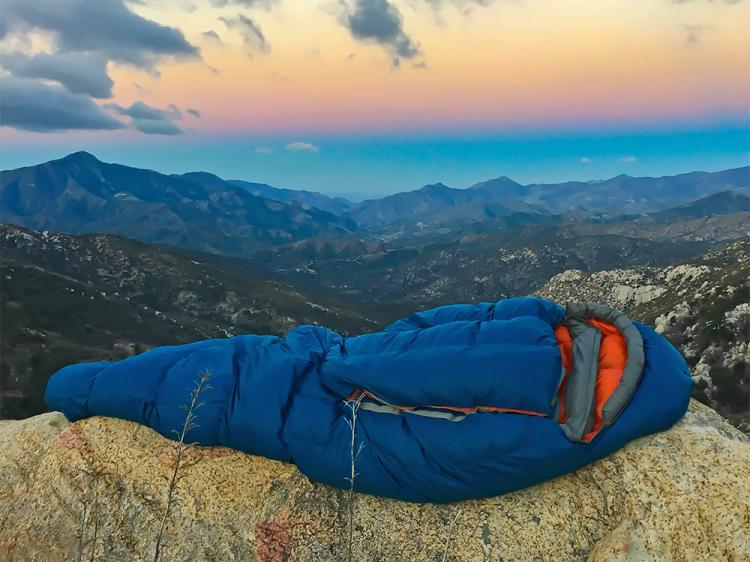 NoZipp - Magnetic Sleeping Bag - Uses Magnets Instead Of a Zipper