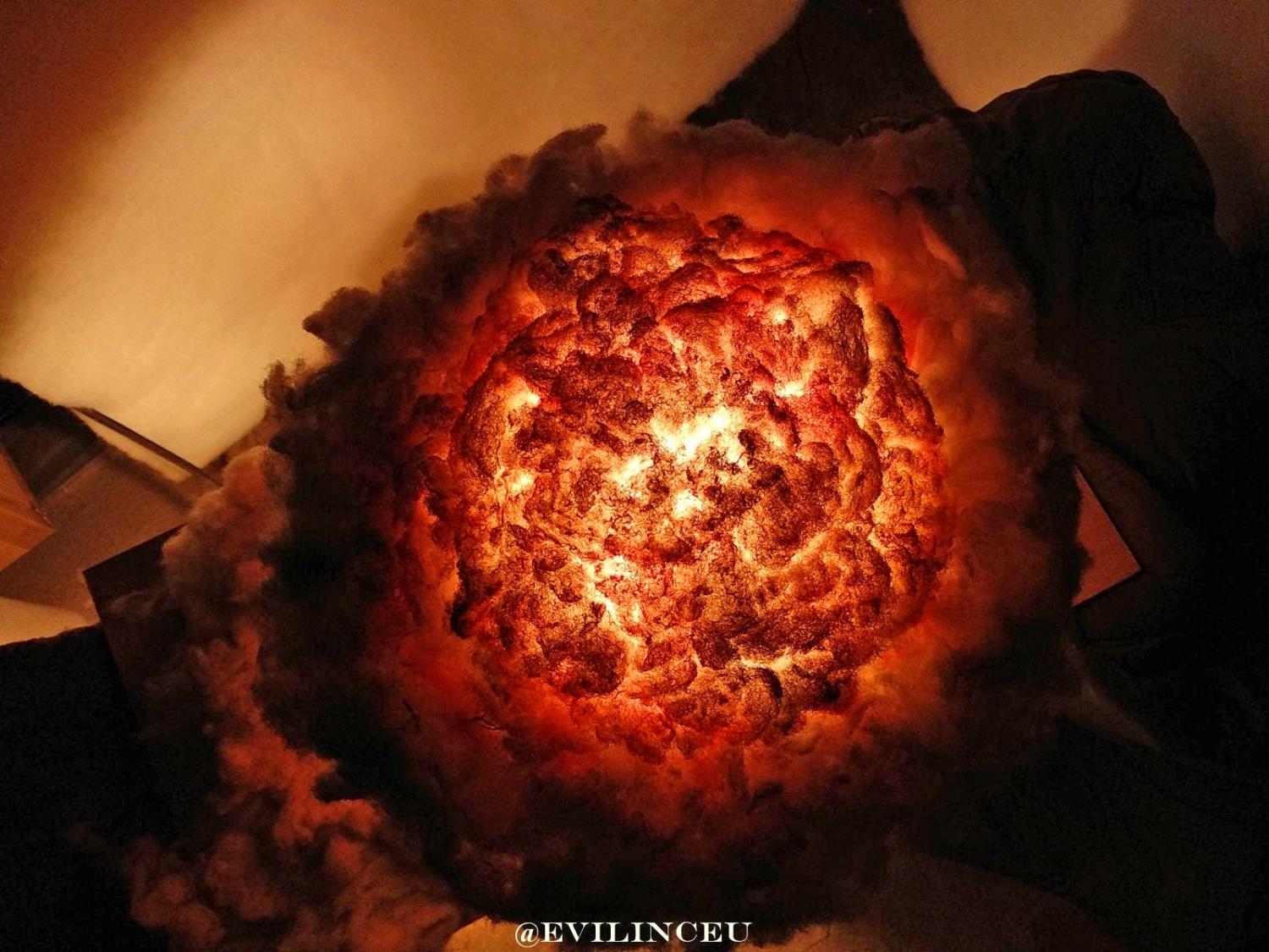 Nuclear Explosion Bomb Lamp - Mushroom cloud night-light diorama lamp