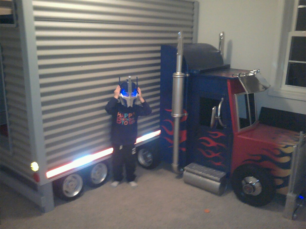 Optimus Prime Semi Truck Bunk Bed