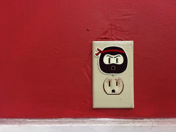 Urban Outlights - Glow-in-the-dark outlet decals - Steve Jobs outlet Decal - Outlet night-light decal