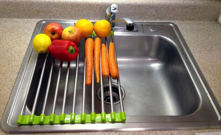 Over The Sink Roll-Up Drying and Rinsing Rack