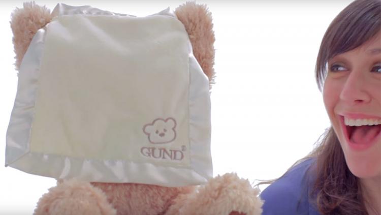Gund Peek-a-Boo Teddy Bear - Automatic game playing teddy bear