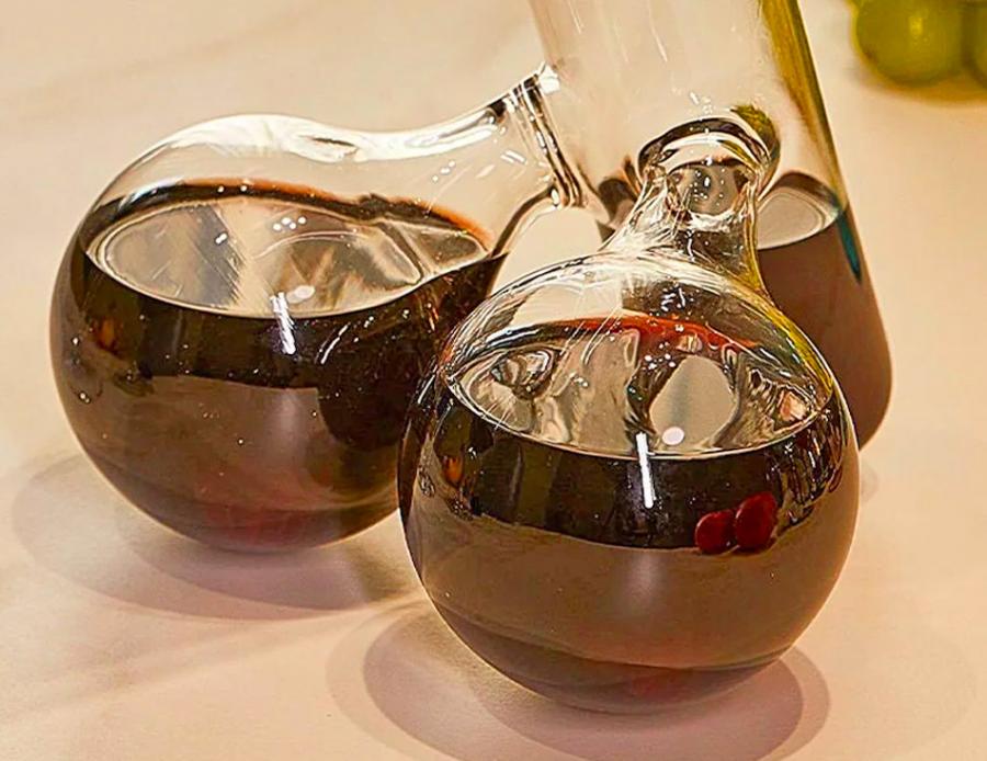 Funny Penis Decanter - Phallic shaped wine decanter