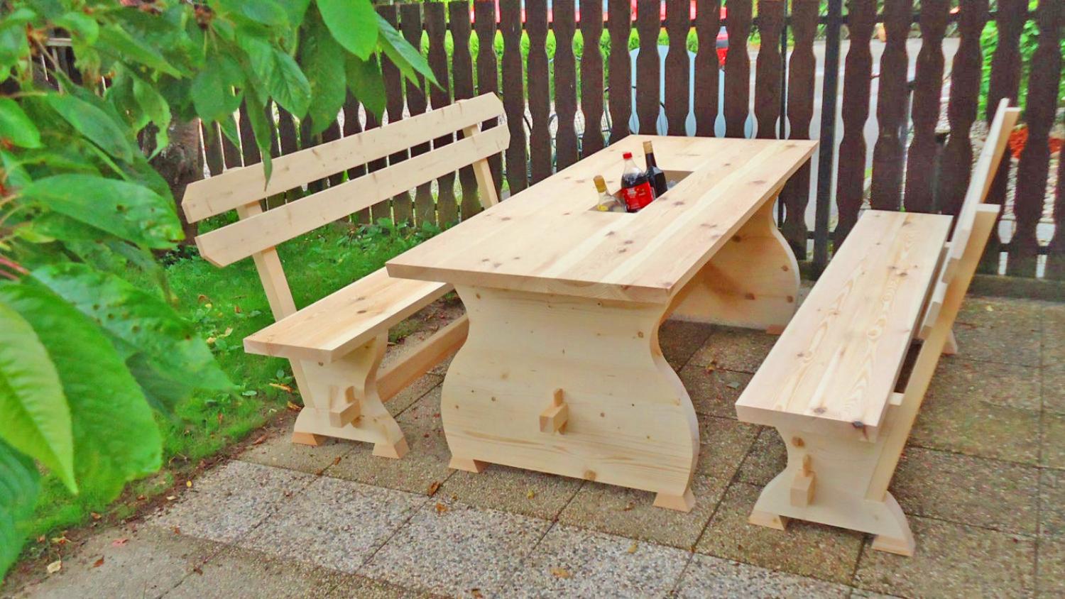 Picnic Tables With Built-In Drink Cooler Troughs - DIY picnic table drink trough