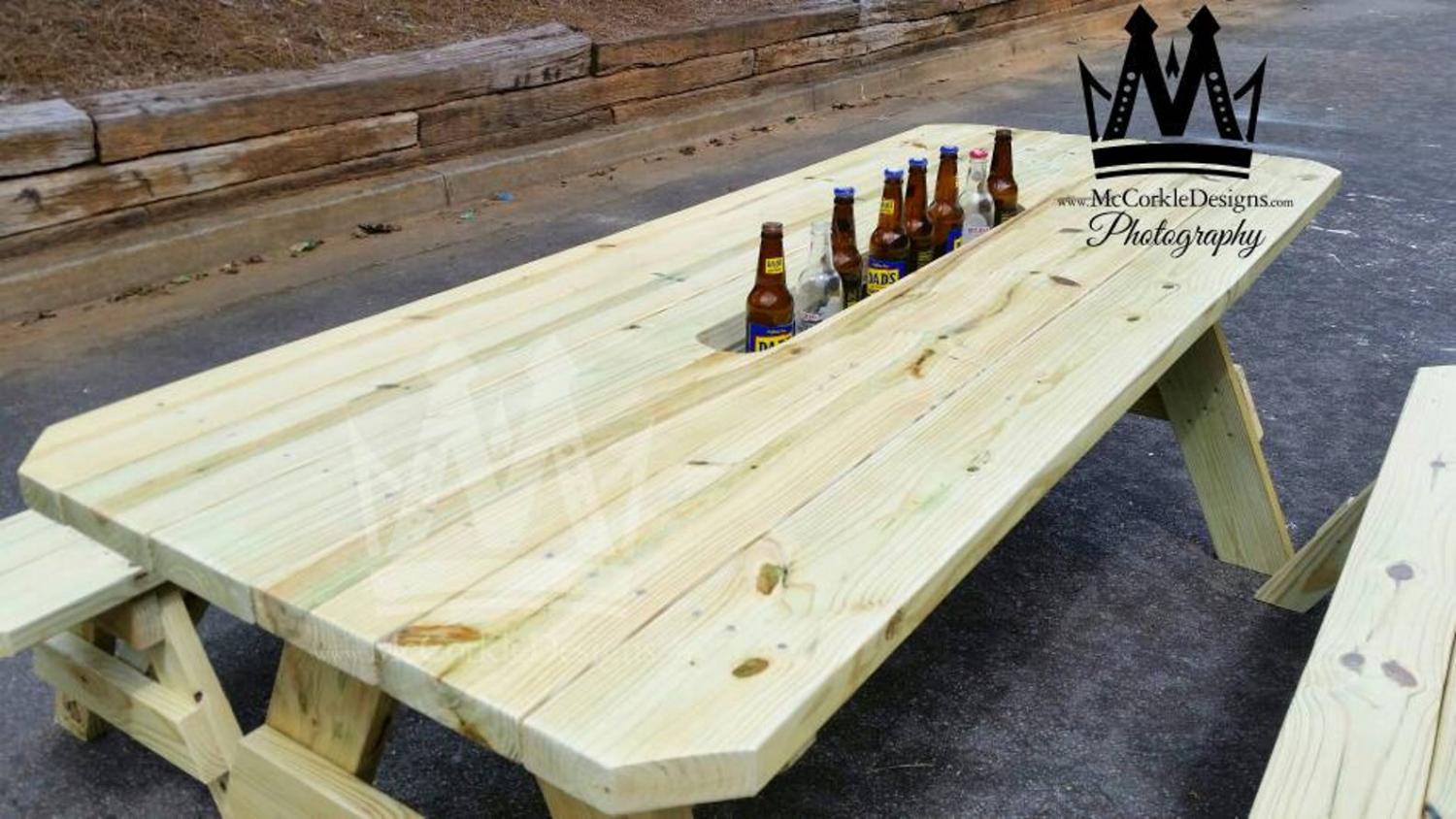 Picnic Tables With Built-In Drink Cooler Troughs - DIY picnic table drink trough