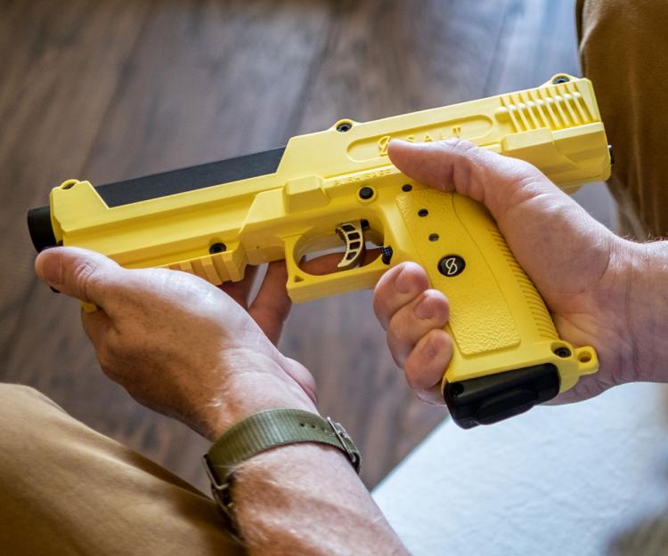 Non-Lethal Pepper Spray Gun Shoots Exploding Balls Of Pepper Spray and Tear Gas