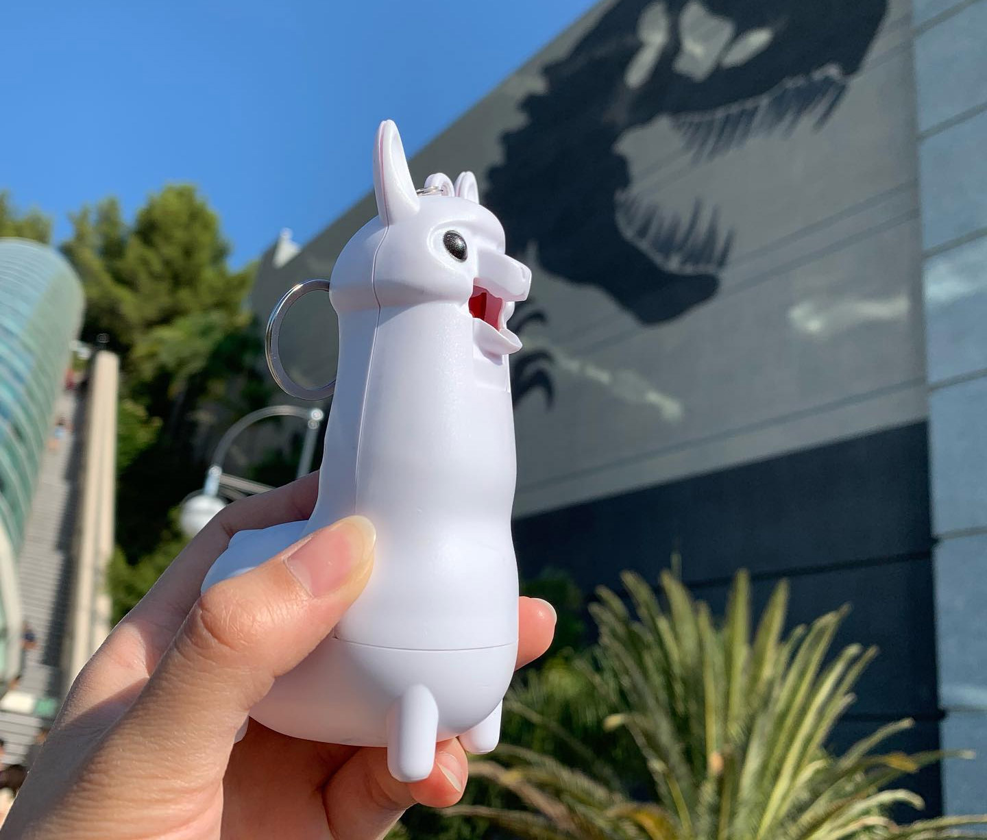 Pepper Spray Spitting Llama Keychain - Cute llama shaped pepper spray mase self defense weapon