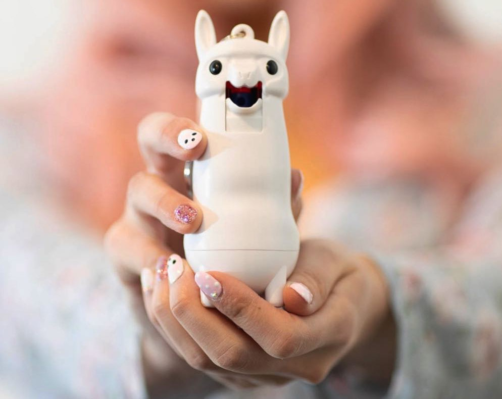 Pepper Spray Spitting Llama Keychain - Cute llama shaped pepper spray mase self defense weapon