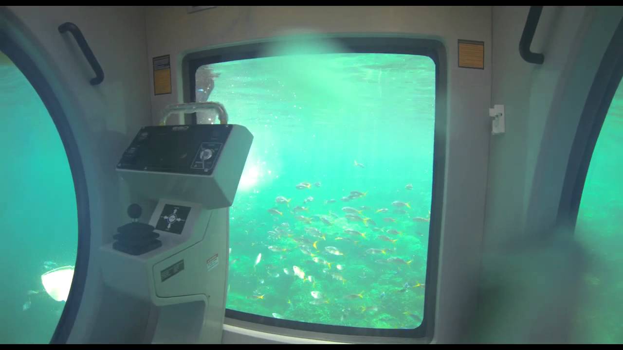 Ego Submarine: A Personal Boat/Submarine Hybrid Watercraft