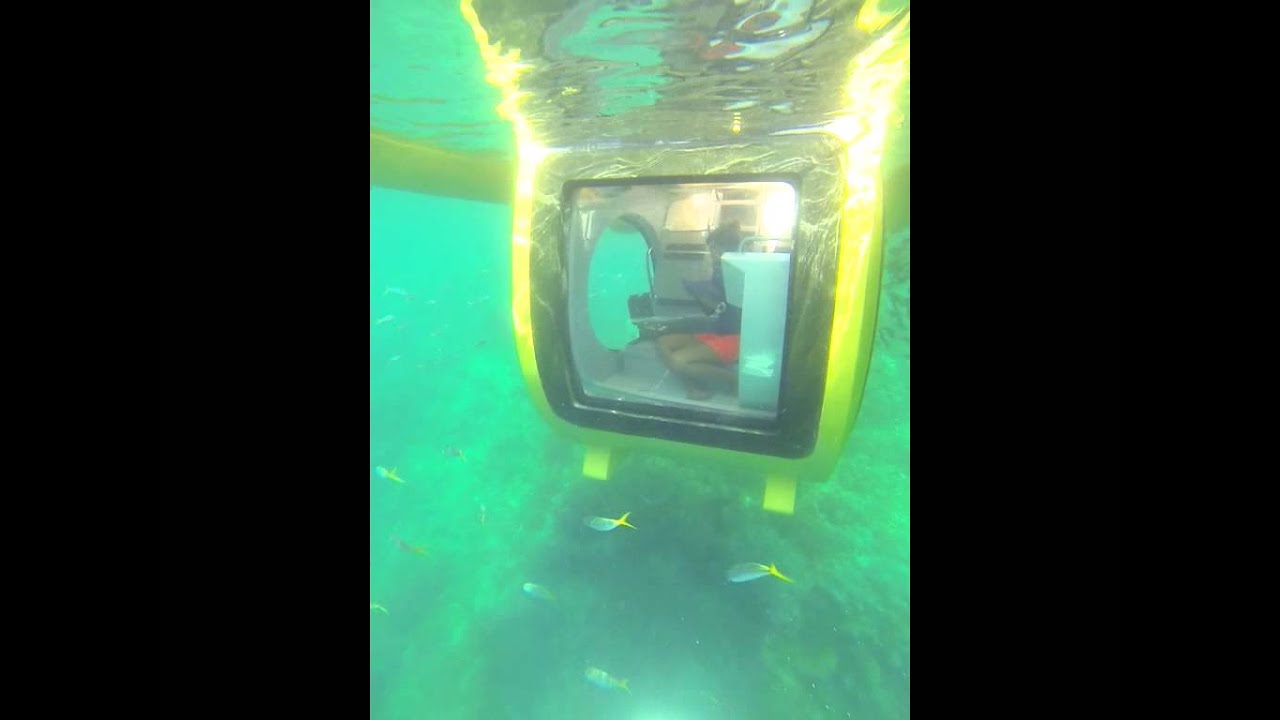 Ego Submarine: A Personal Boat/Submarine Hybrid Watercraft