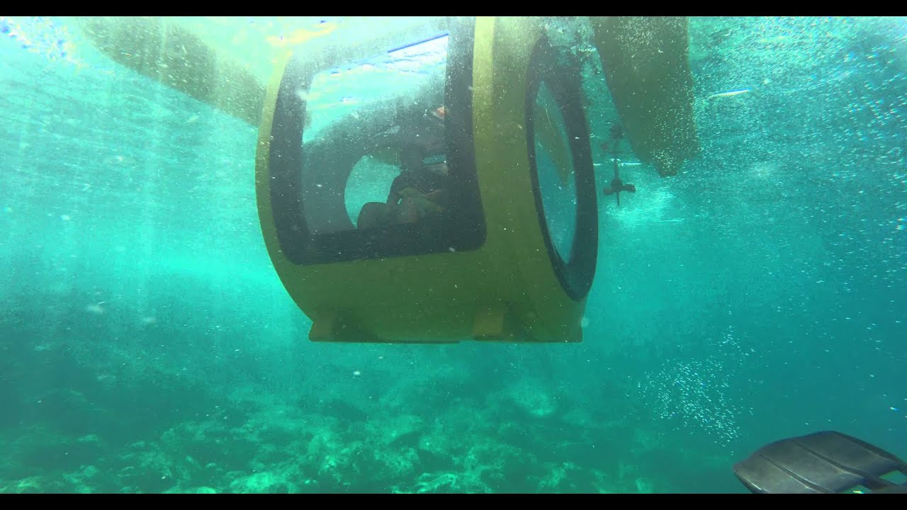 Ego Submarine: A Personal Boat/Submarine Hybrid Watercraft
