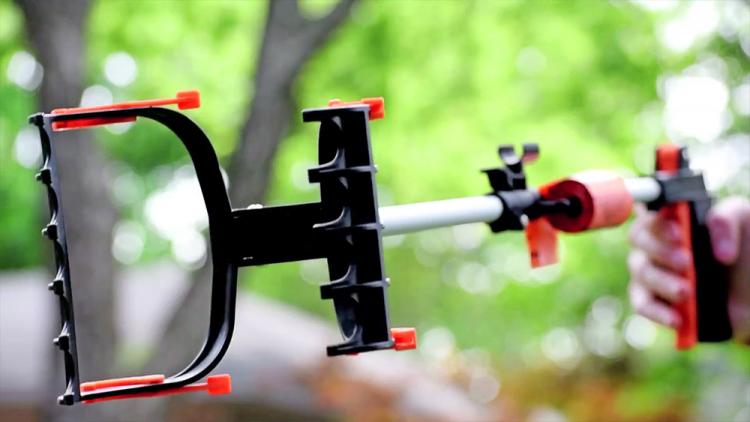 Pik-a-Poo Pooper Scooper - Poop Bag Attached To Pooper Scooper - Collapsible Pooper Scooper