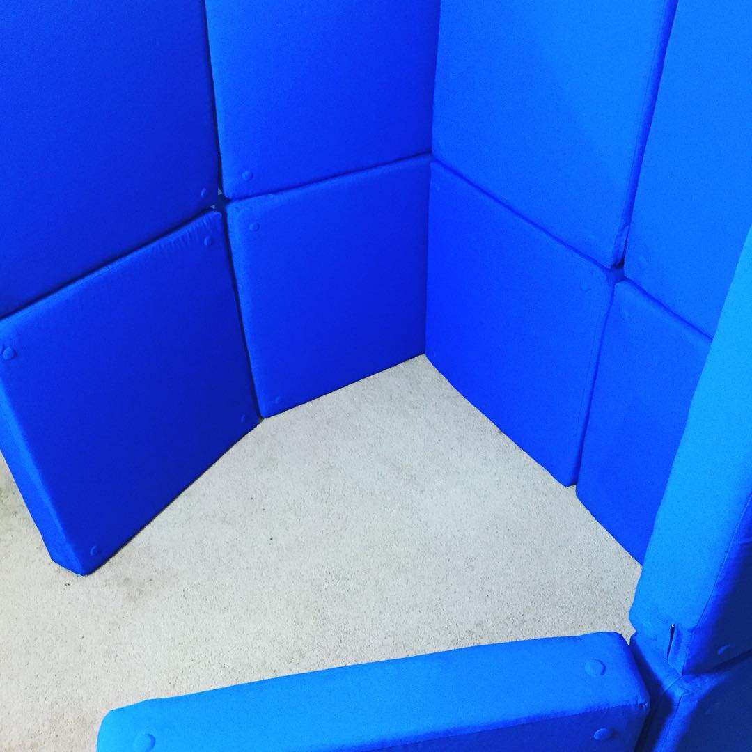 Magnetic Pillow Fort Cushions Pack Away Into an Ottoman When Not In Use - Squishy forts fort cushions