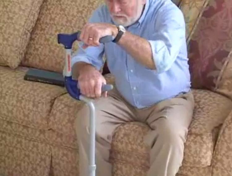 Pilot Step-Up Cane - Walking can with half-step - Stairs assistance cane