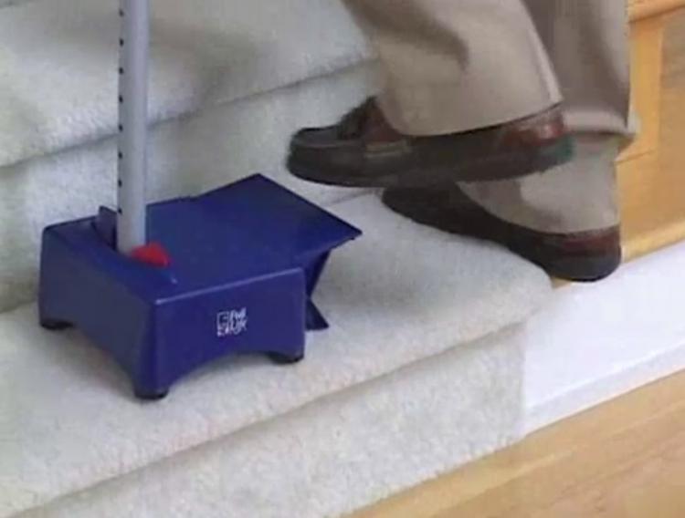 Pilot Step-Up Cane - Walking can with half-step - Stairs assistance cane