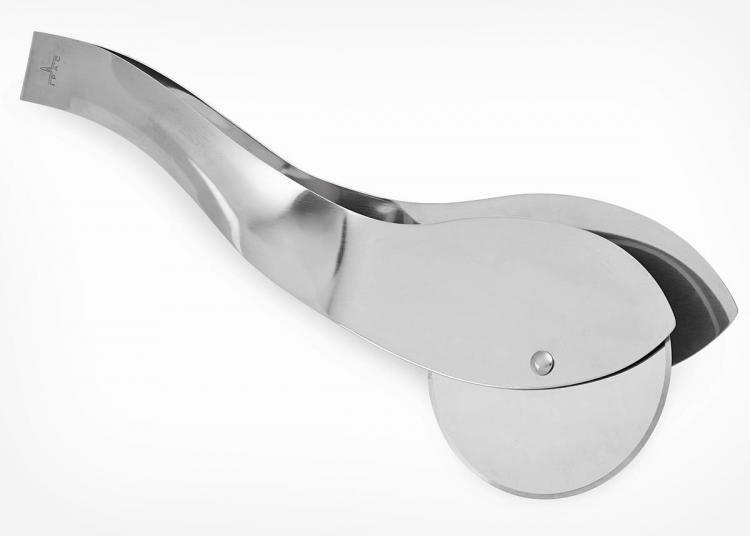 Pizza Cutter That Doubles as Server With Tongs