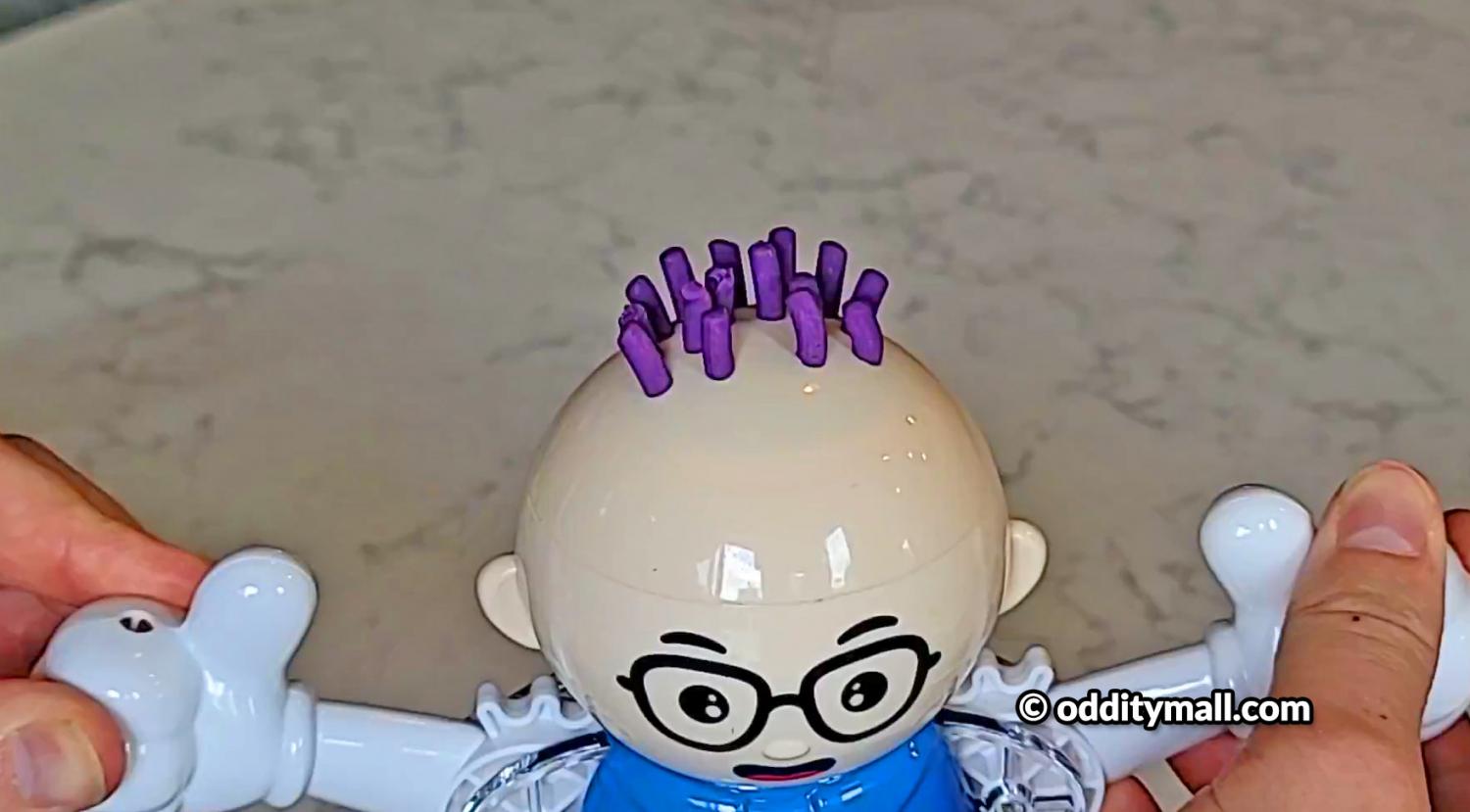 Play-Doh Barber Shop Lets Your Kids Grow, Style, and Cut Hairdos -Play-dough hair salon toy