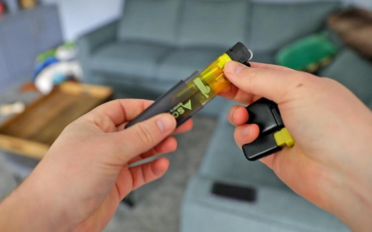 Pocket Torch Turns Any Lighter Into a Torch