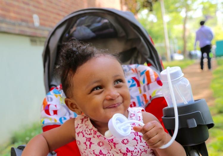 Podee Hands-Free Baby Bottle Feeder System - Long tube pacifier bottle feeder - car seat hands-free baby feeder