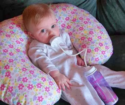 Podee Hands-Free Baby Bottle Feeder System - Long tube pacifier bottle feeder - car seat hands-free baby feeder