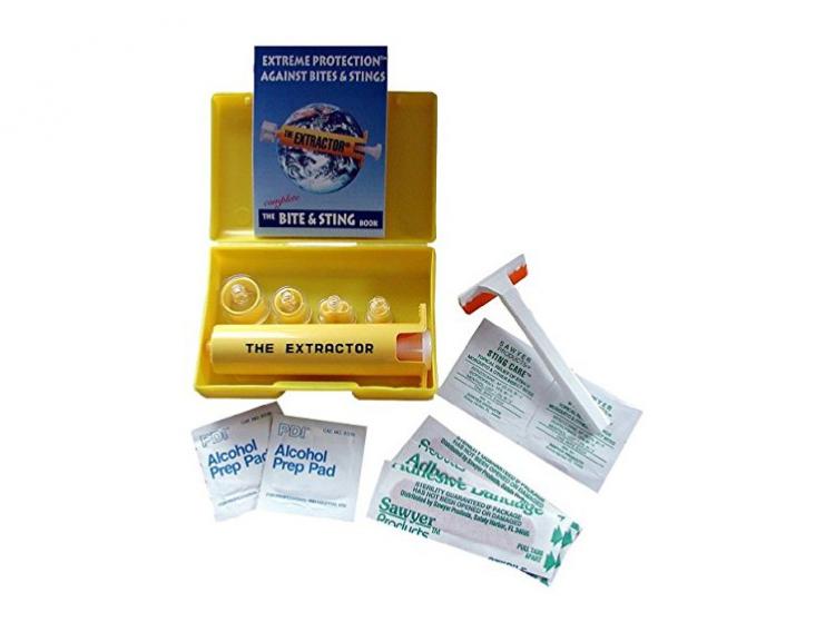 Sawyer Extractor Pump Kit - Suctions Out Venom and Poisons From Snake and Bug Bites - Suction venom and bee/wasp sting itchy irritants