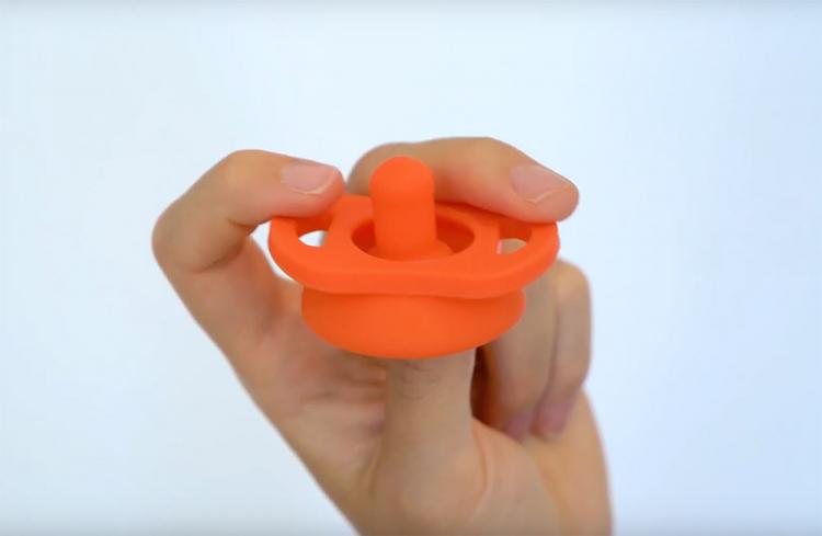 Pop Pacifier Automatically Closes When Dropped - Always clean baby pacifier