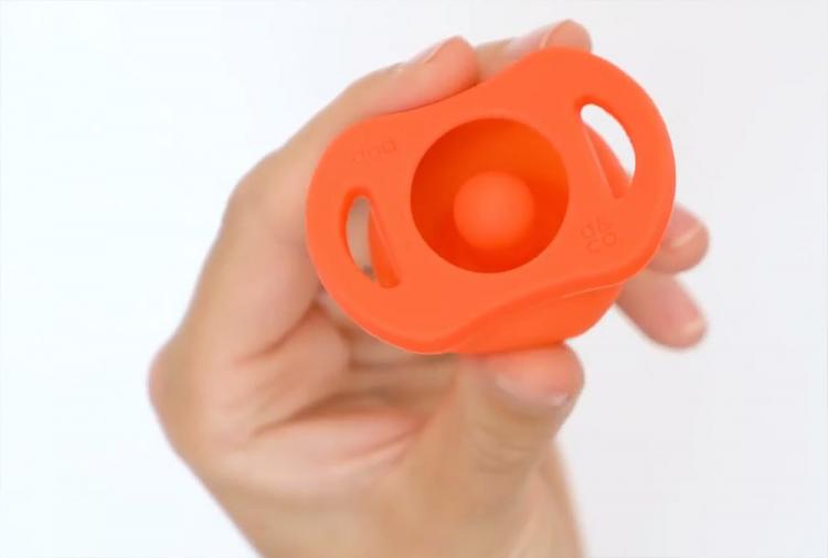 Pop Pacifier Automatically Closes When Dropped - Always clean baby pacifier