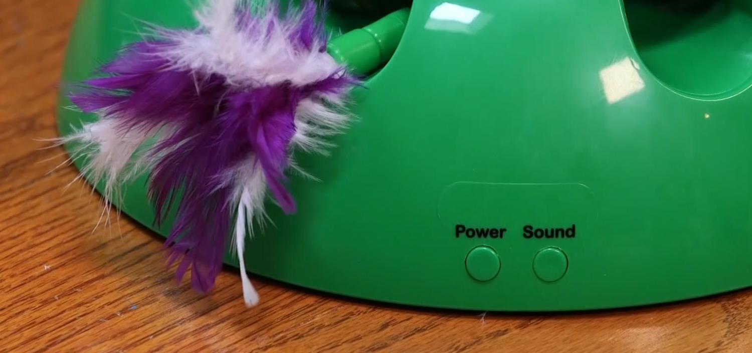 Pop N' Play Cat Teaser - Automatic rotating cat toy dome