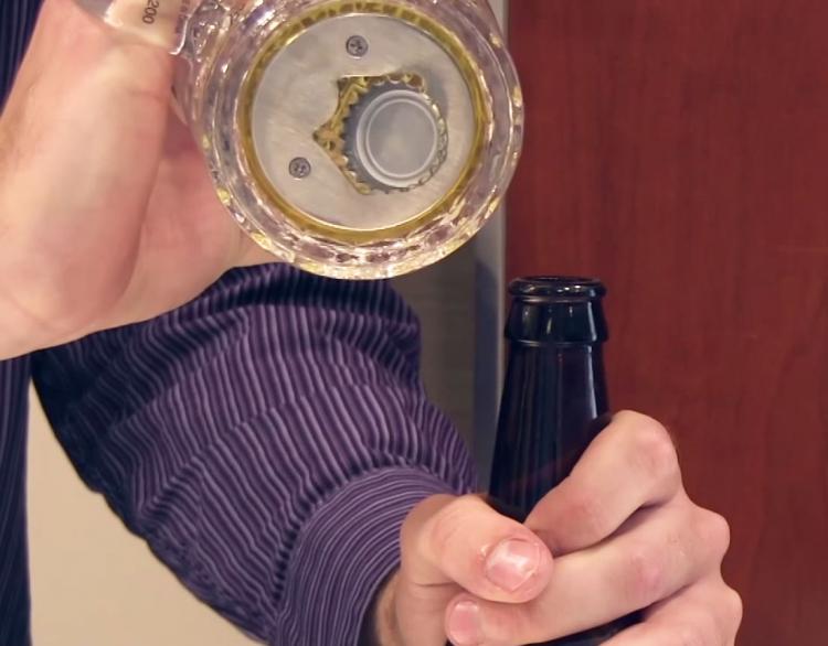 Pop 'n Pour Bottle Opener Beer Mug