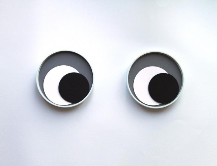 PopEye Clock - Googly Eyes Wall Clock